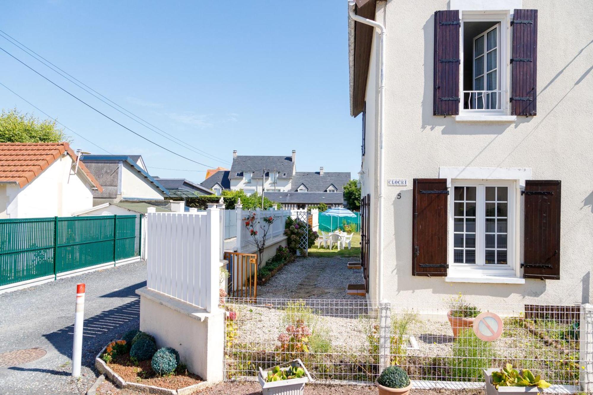 La Maison Cabourgeaise Proche Mer Екстер'єр фото