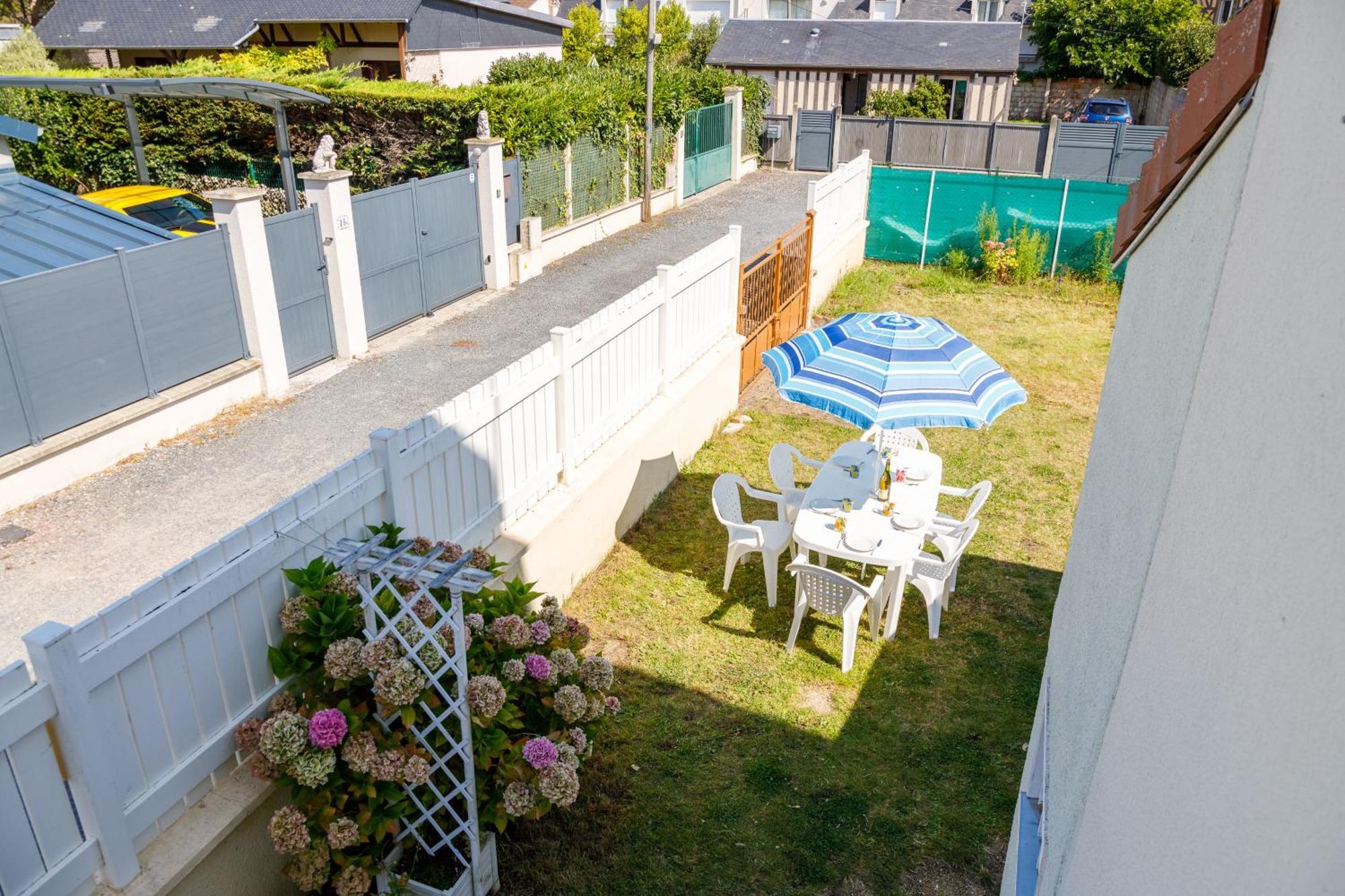 La Maison Cabourgeaise Proche Mer Екстер'єр фото